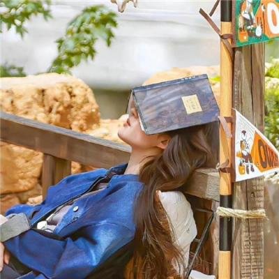 如何在网上卖迷幻药第一季